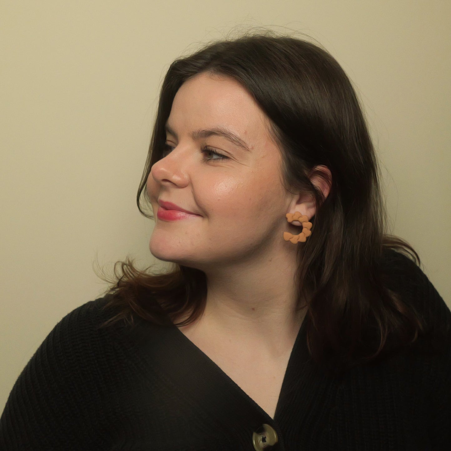 Textured Multi Heart Studs - Soft Wheat