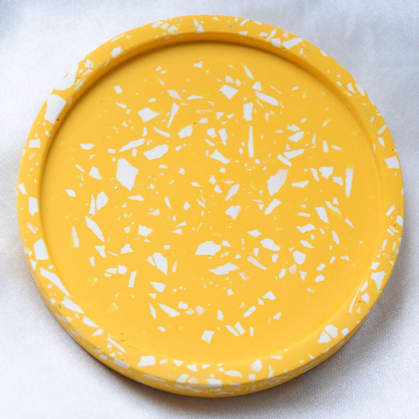 Daisy Jesmonite Coaster