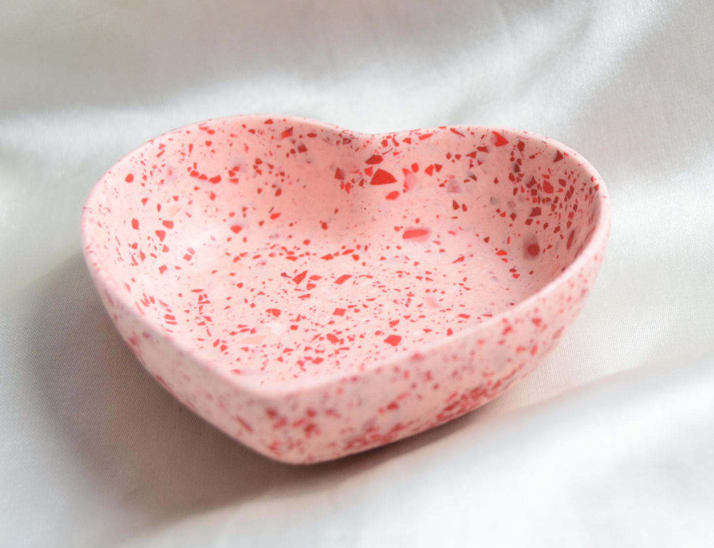 Mila Jesmonite Ring Dish - Heart
