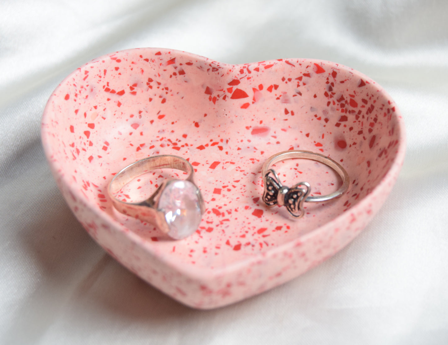 Mila Jesmonite Ring Dish - Heart