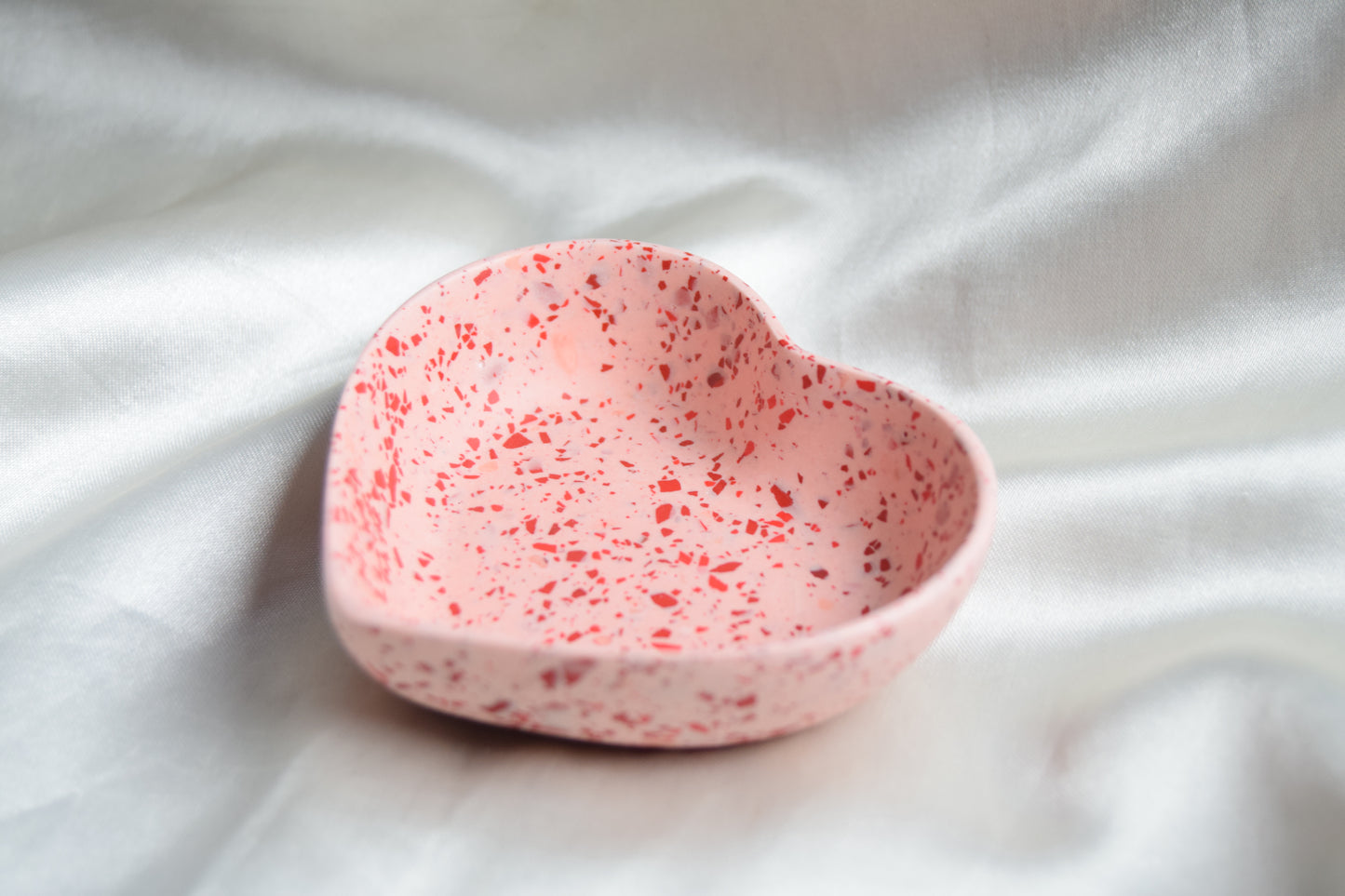 Mila Jesmonite Ring Dish - Heart
