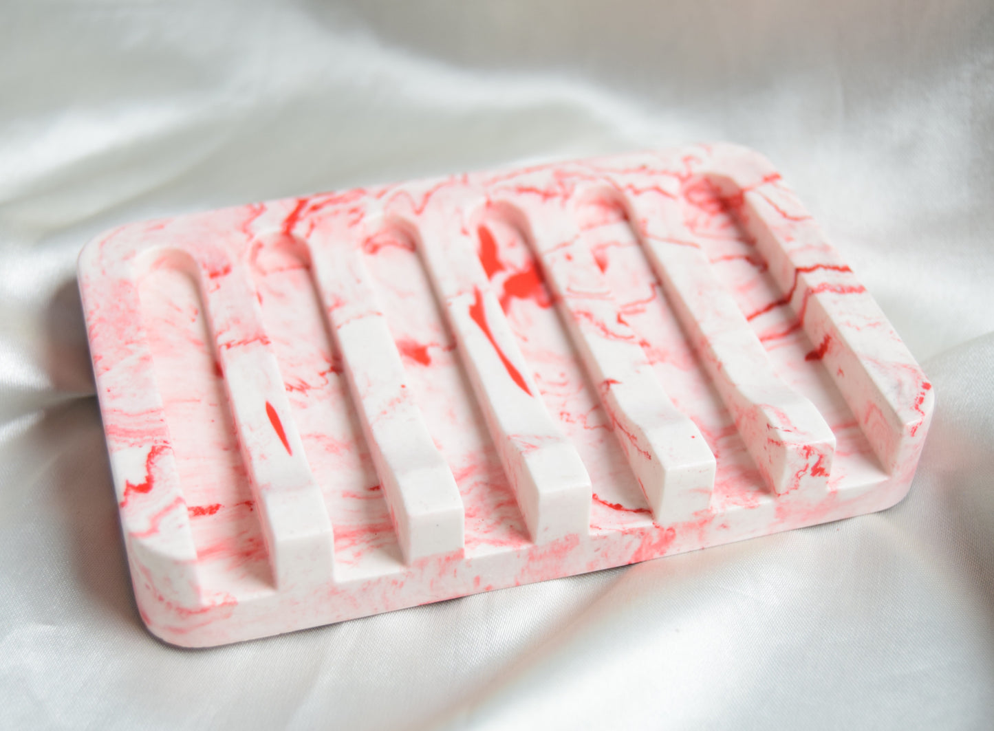 Suki Jesmonite Red Swirl Soap Dish
