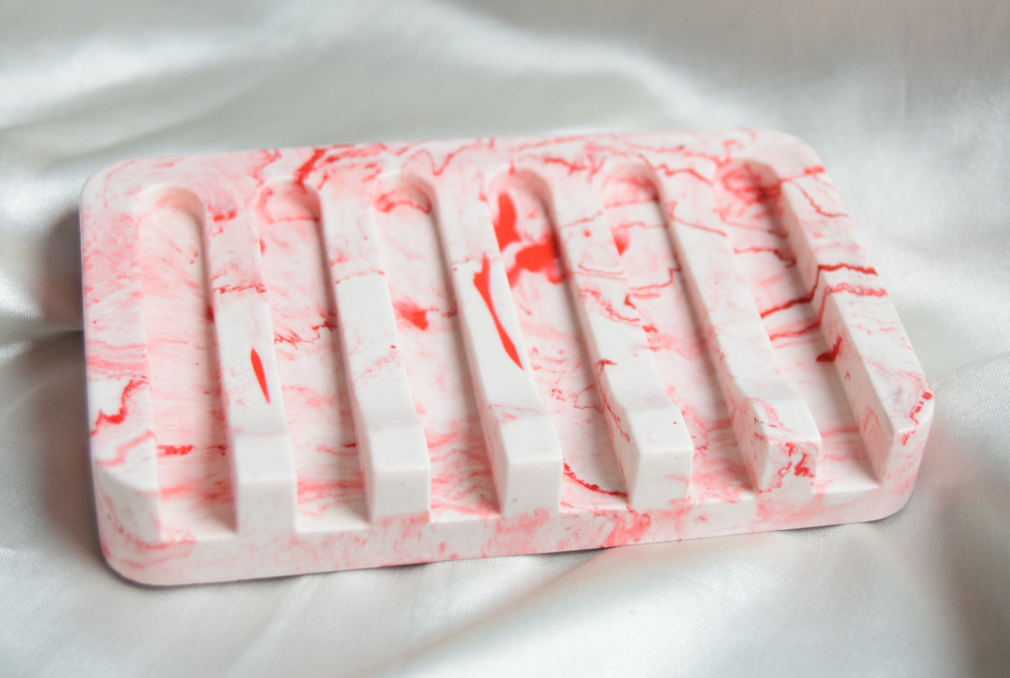 Suki Jesmonite Red Swirl Soap Dish