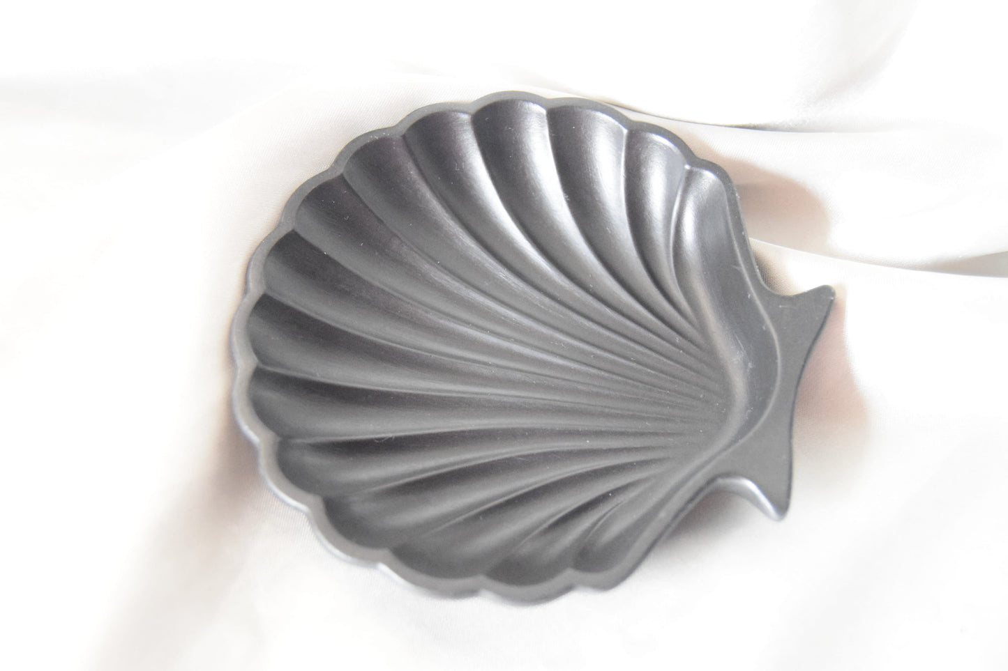 Midnight Trinket Dish - Black