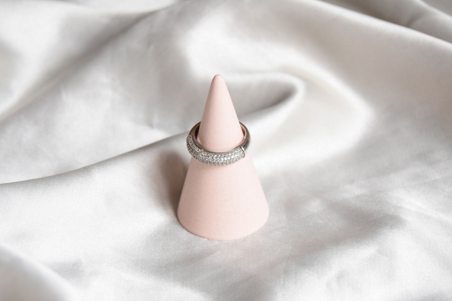 Skyscraper Jesmonite Cone Ring Holder - Light Pink
