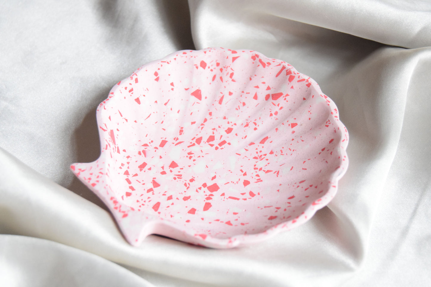 Primrose Jesmonite Shell Dish