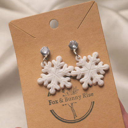 White Snowflakes with Zirconia Dangle Earrings