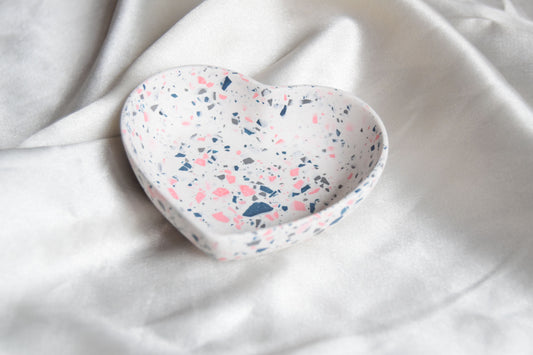 Sienna Jesmonite Ring Dish - Heart