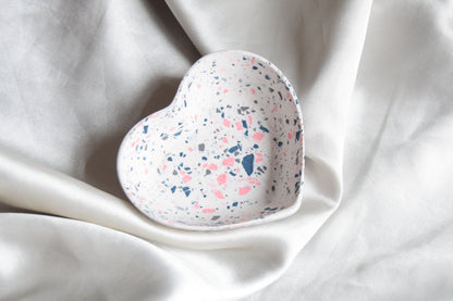 Sienna Jesmonite Ring Dish - Heart