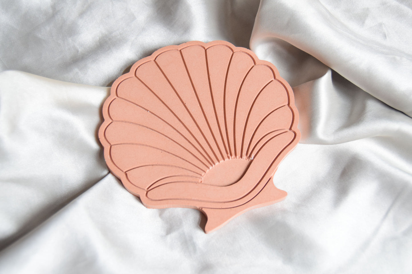 Peppermint Jesmonite Shell Coaster - Sand