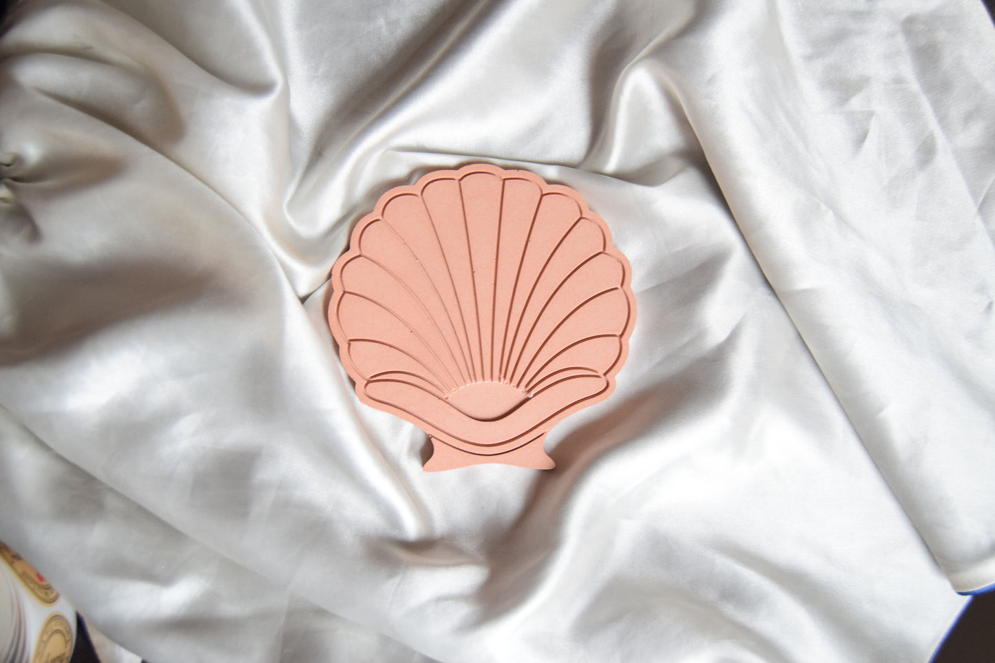 Peppermint Jesmonite Shell Coaster - Sand