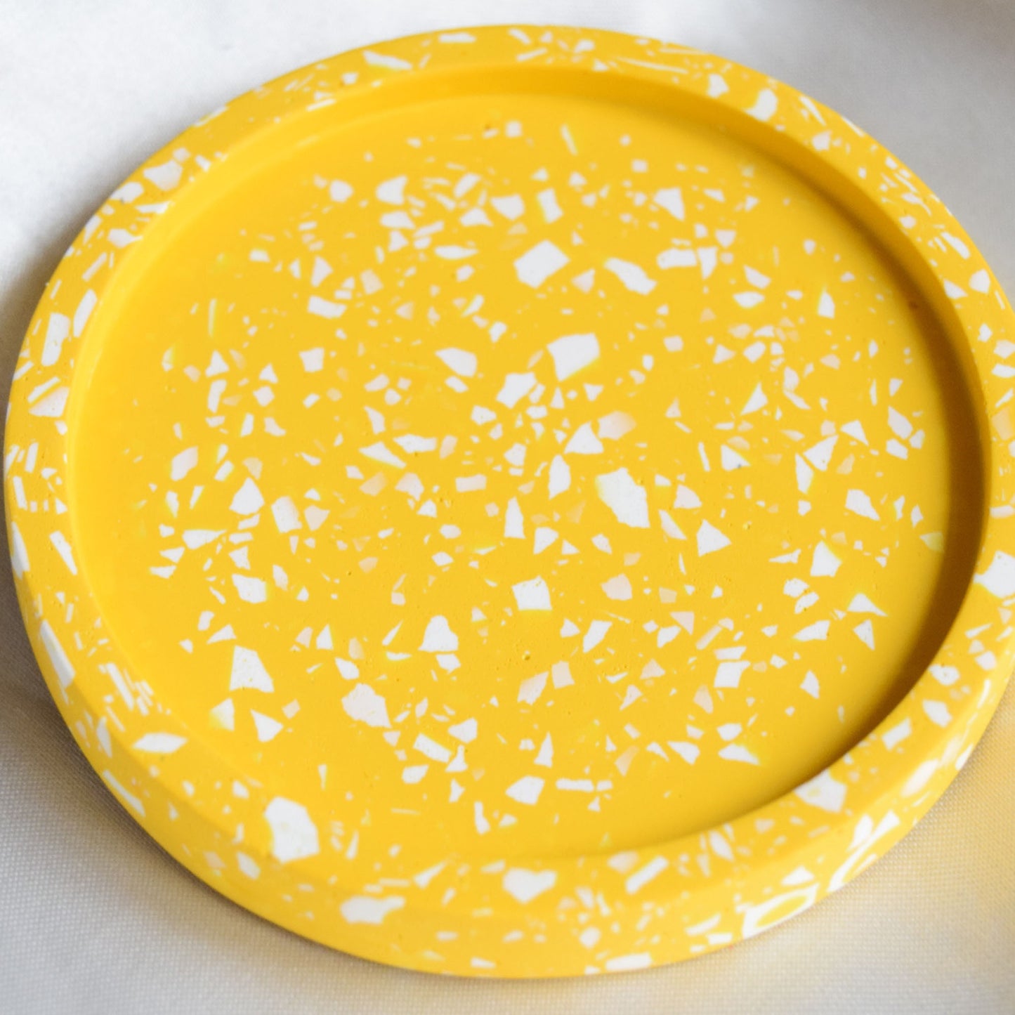 Daisy Jesmonite Coaster