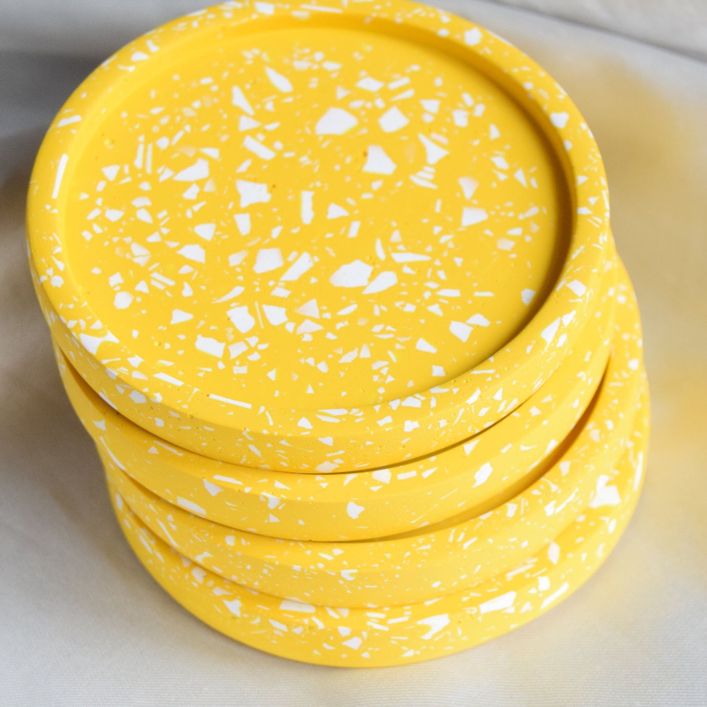 Daisy Jesmonite Coaster